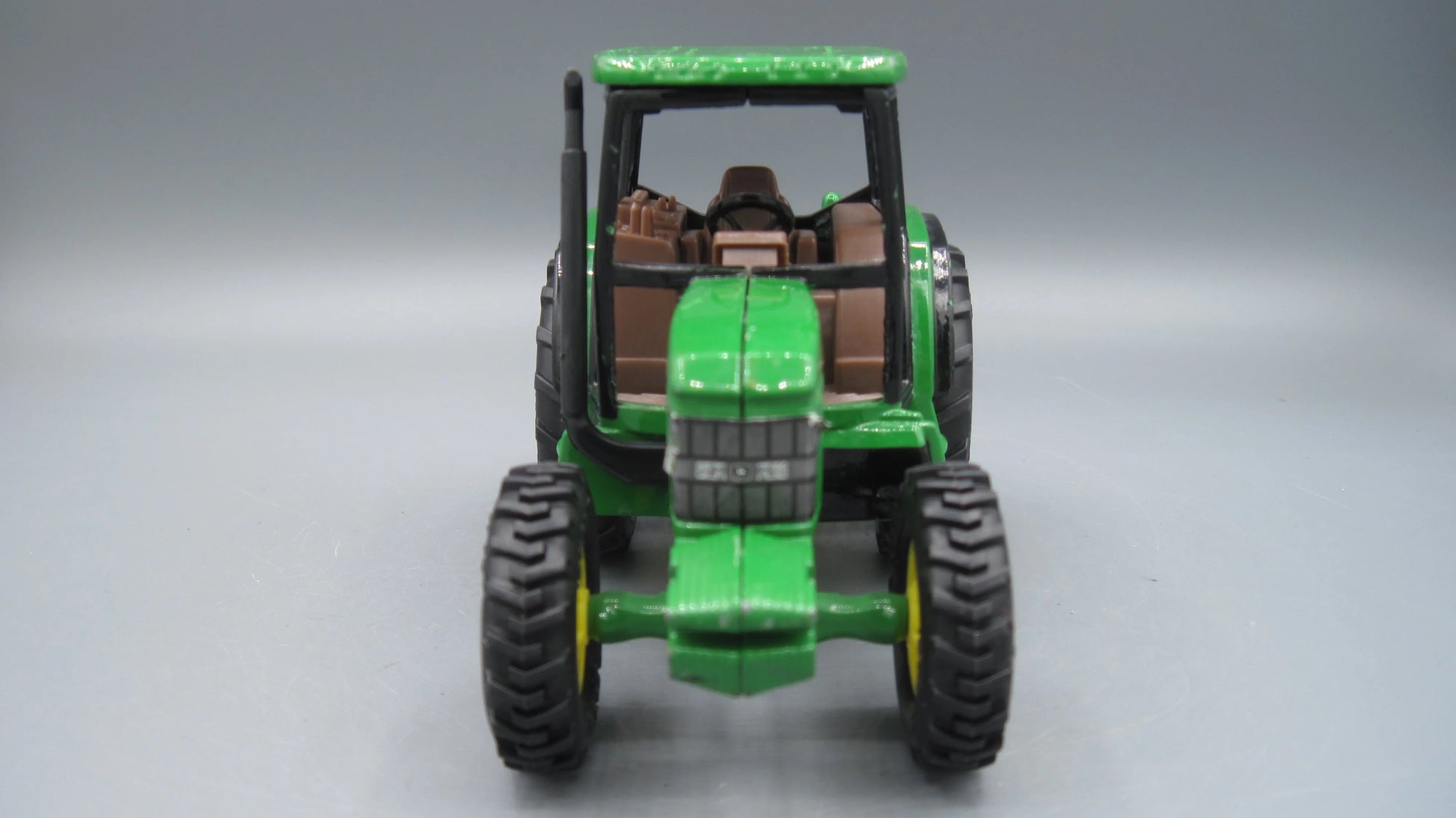 ERTL   John Deere 6410 Tractor  Green