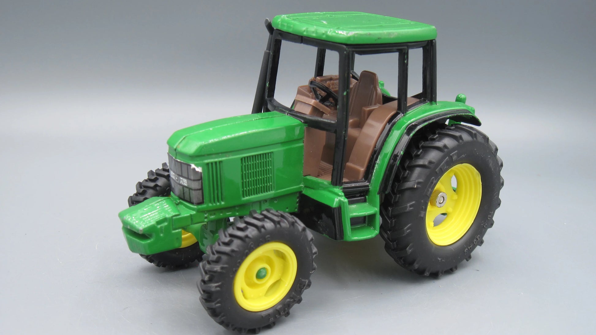 ERTL   John Deere 6410 Tractor  Green