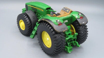ERTL   John Deere 7920 Tractor  Green