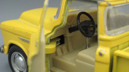 Kinsmart   Chevrolet  Stepside pickup truck  Yellow