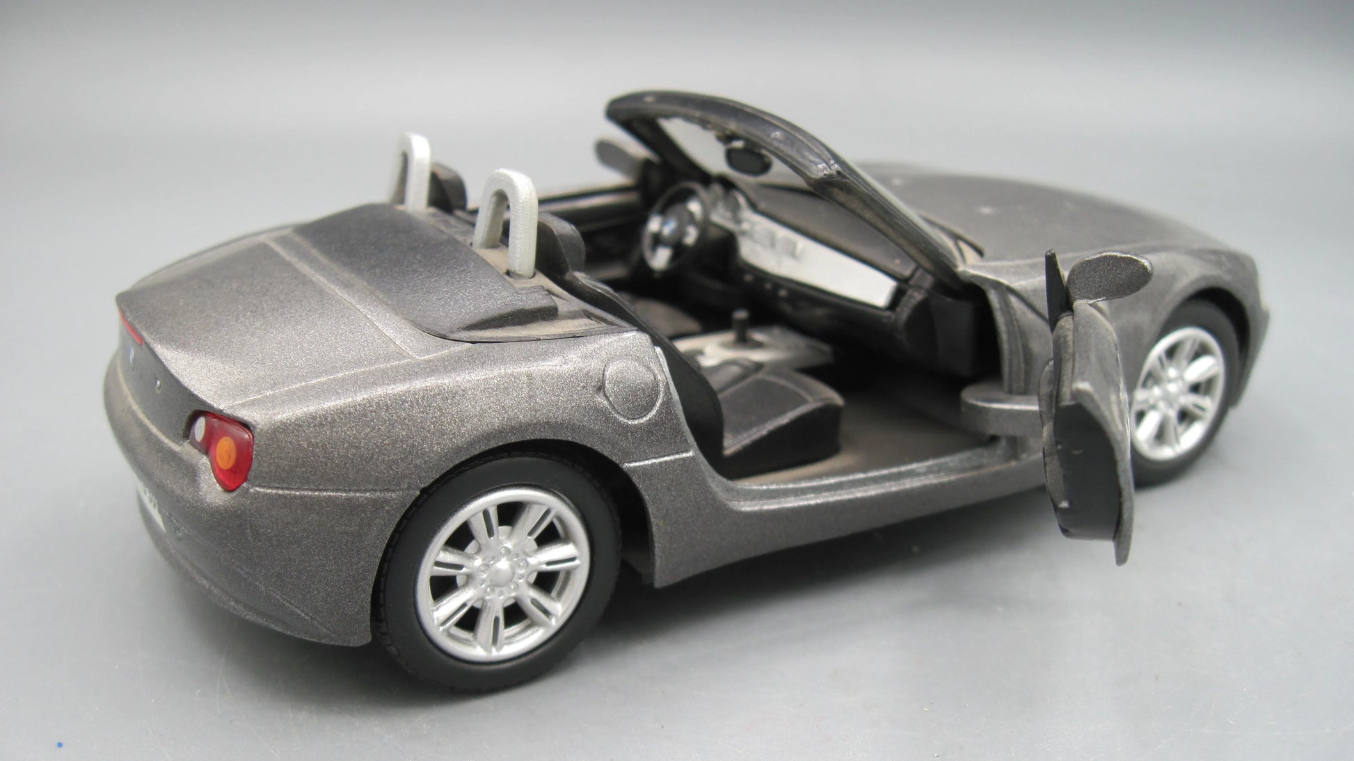 Kinsmart   BMW Z4  Grey