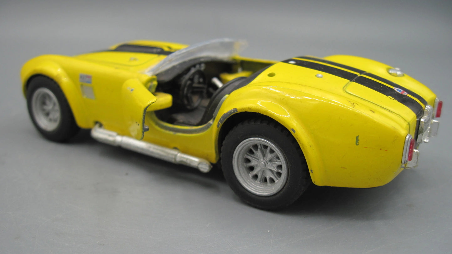 Kinsmart   Shelby Cobra 427 S/C 1965 Yellow