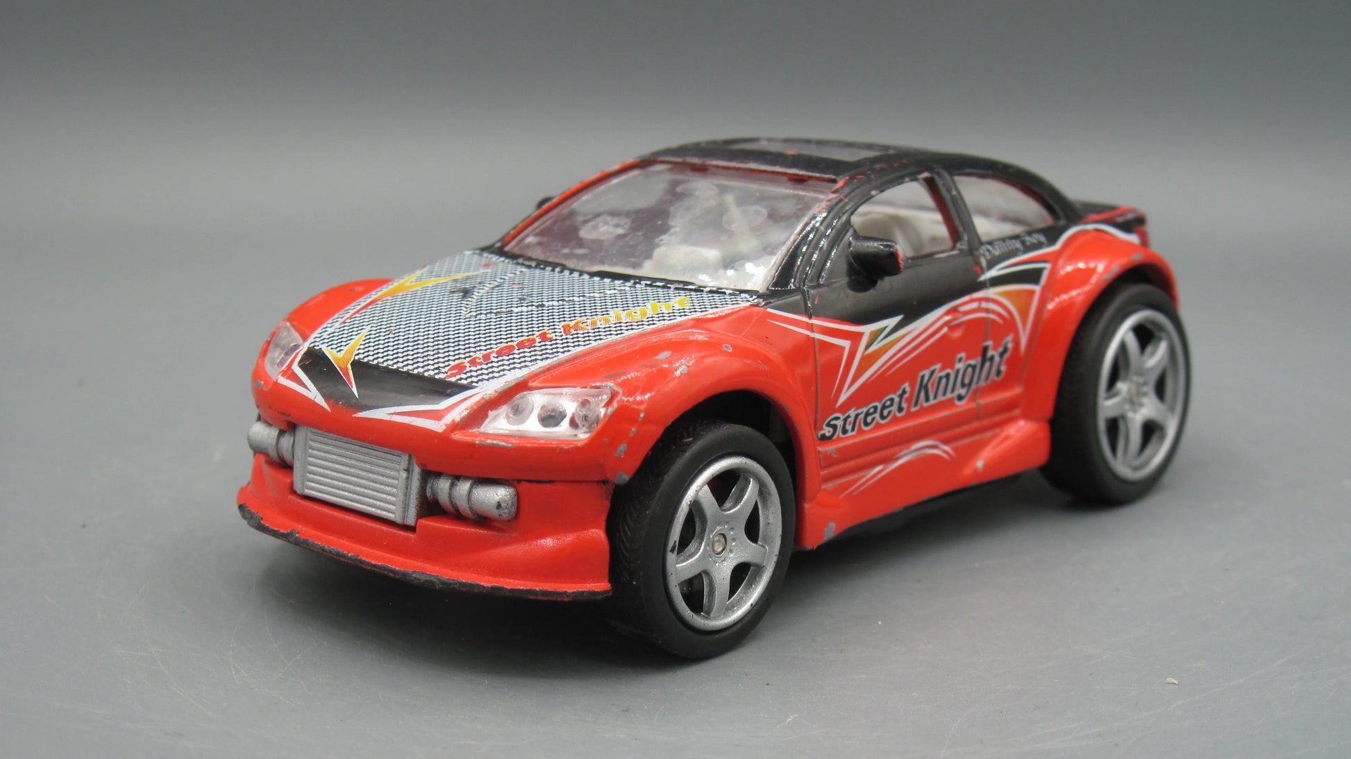 Majorette    Street Knight  Red&Black