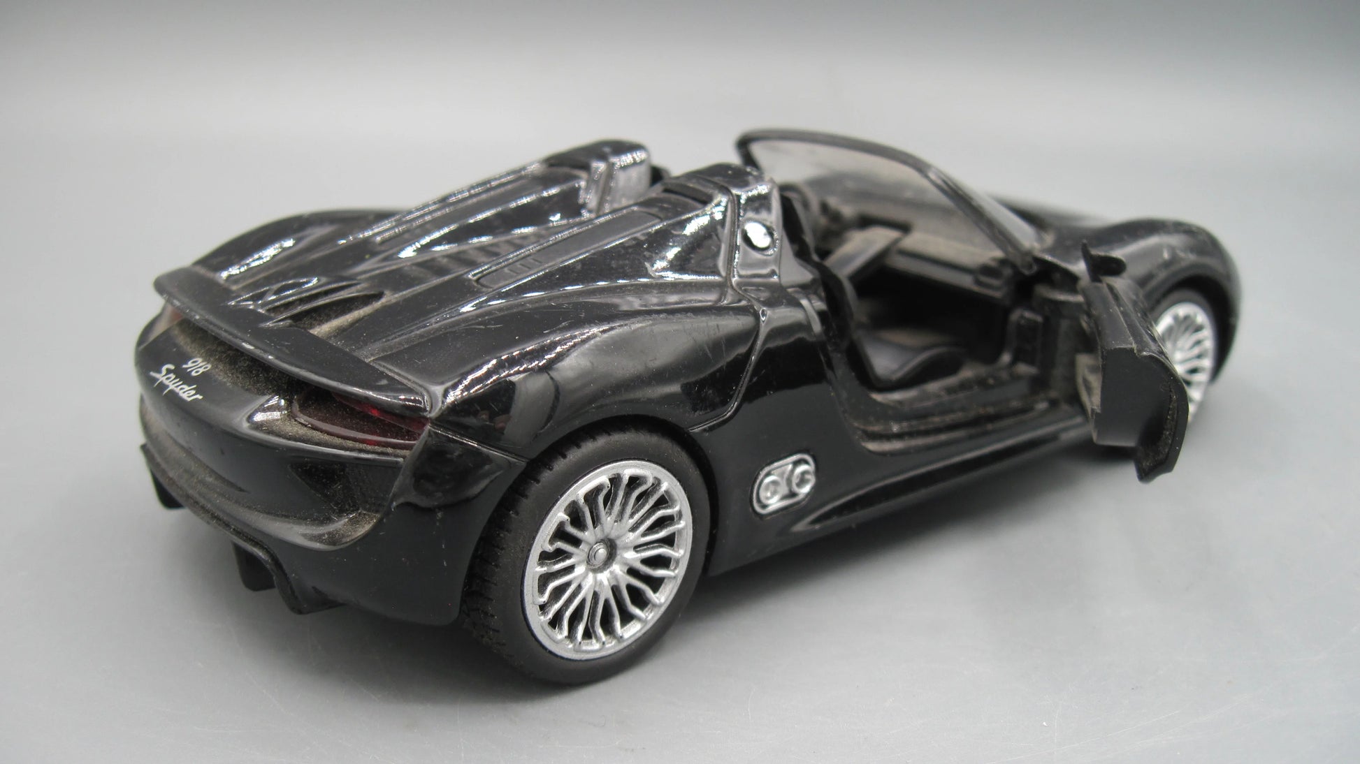 MZ   Porsche 918 Spyder  Black
