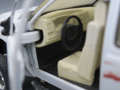 New Ray   Ford F-350 Super Duty  White