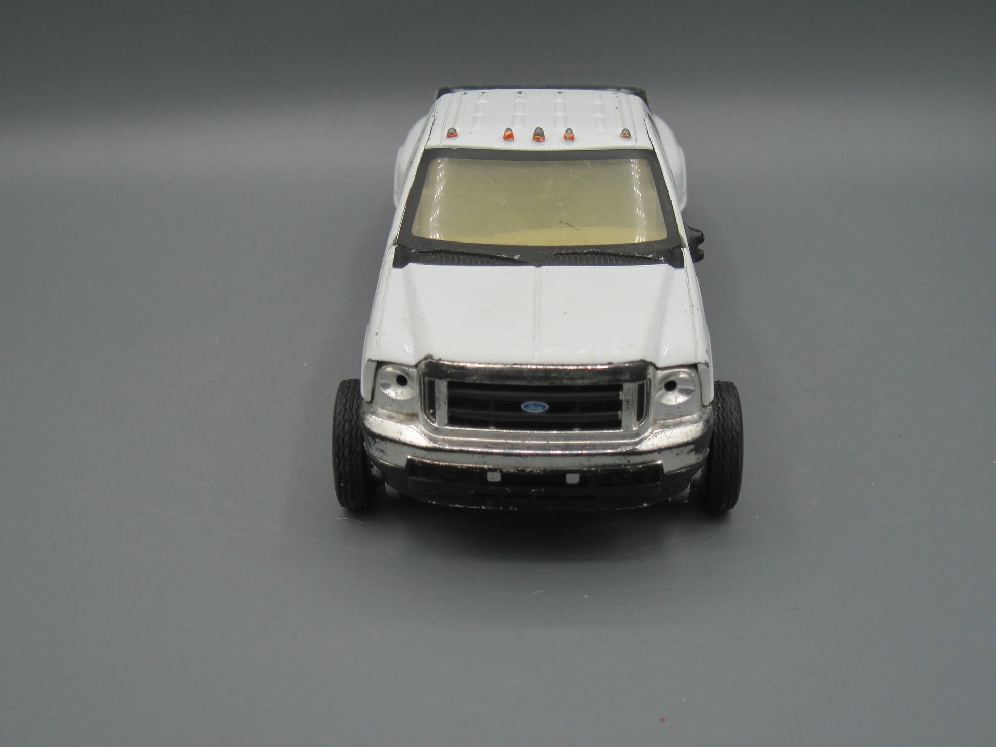 New Ray   Ford F-350 Super Duty  White