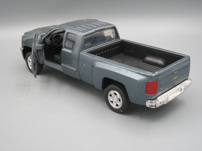 New Ray   Chevrolet Silverado 2500 HD 2011 Grey