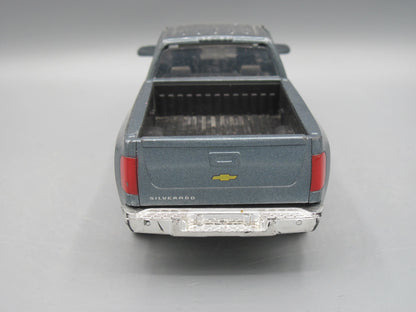 New Ray   Chevrolet Silverado 2500 HD 2011 Grey