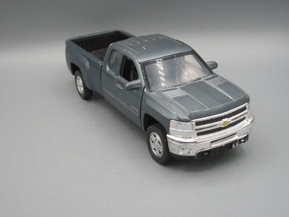 New Ray   Chevrolet Silverado 2500 HD 2011 Grey