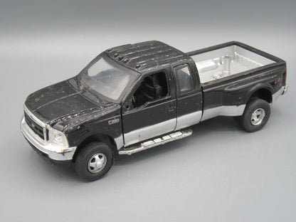 New Ray   Ford F-350   Black & Silver
