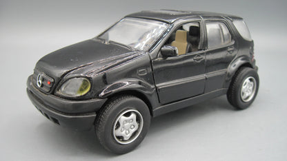 New Ray   Mercedes-Benz M.Class ML320  Black