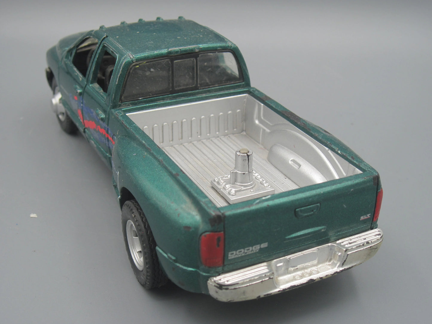 New-Ray   Dodge Ram 3850 2004 Green