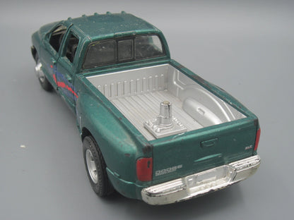 New-Ray   Dodge Ram 3850 2004 Green
