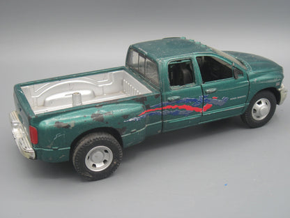 New-Ray   Dodge Ram 3850 2004 Green