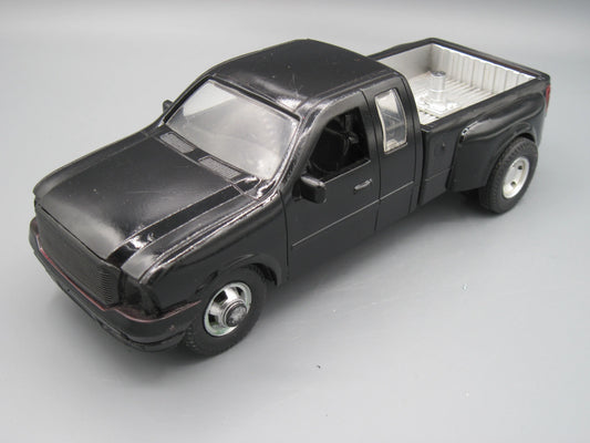 New-Ray   Ford F-350  Black