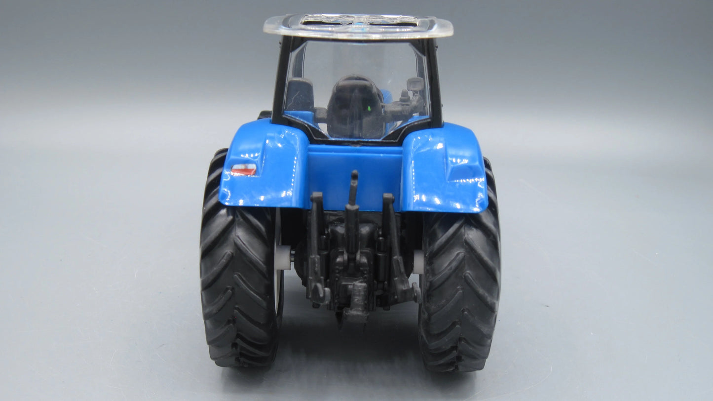 New-Ray   New Holland T7 270  Blue