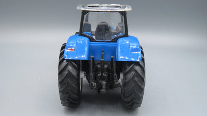 New-Ray   New Holland T7 270  Blue