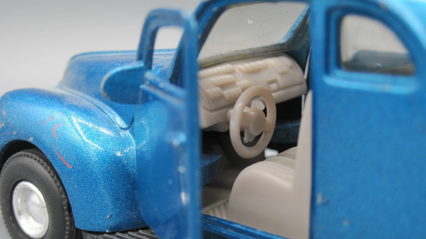 Tootsie Toy   Ford Coupe 1940 Blue