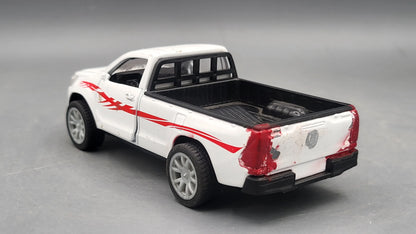 Toyota Inspiration: Hilux  White Replica