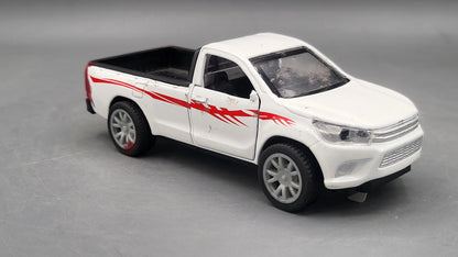 Toyota Inspiration: Hilux  White Replica