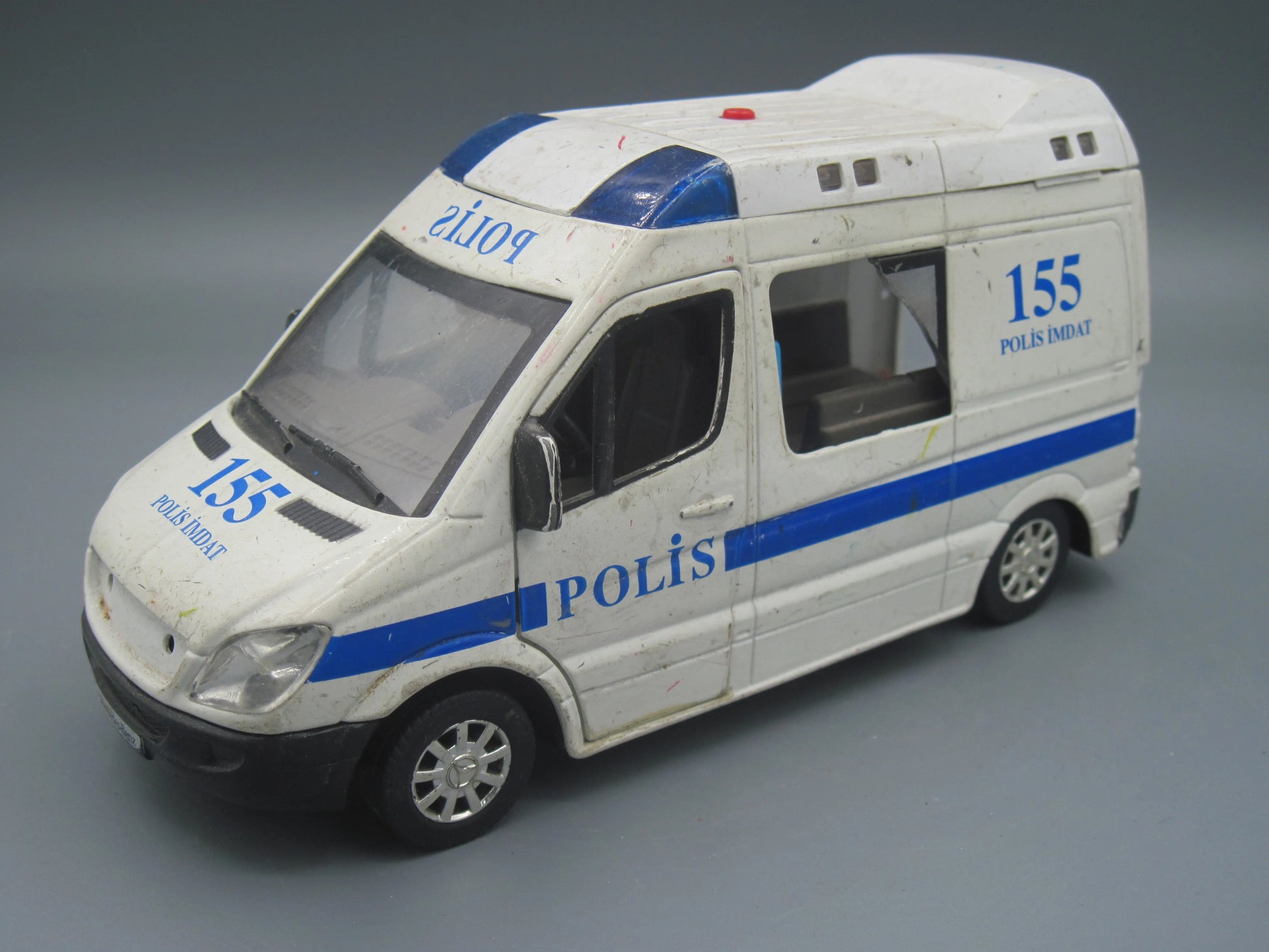 UNI   Mercedes-Benz Sprinter  White