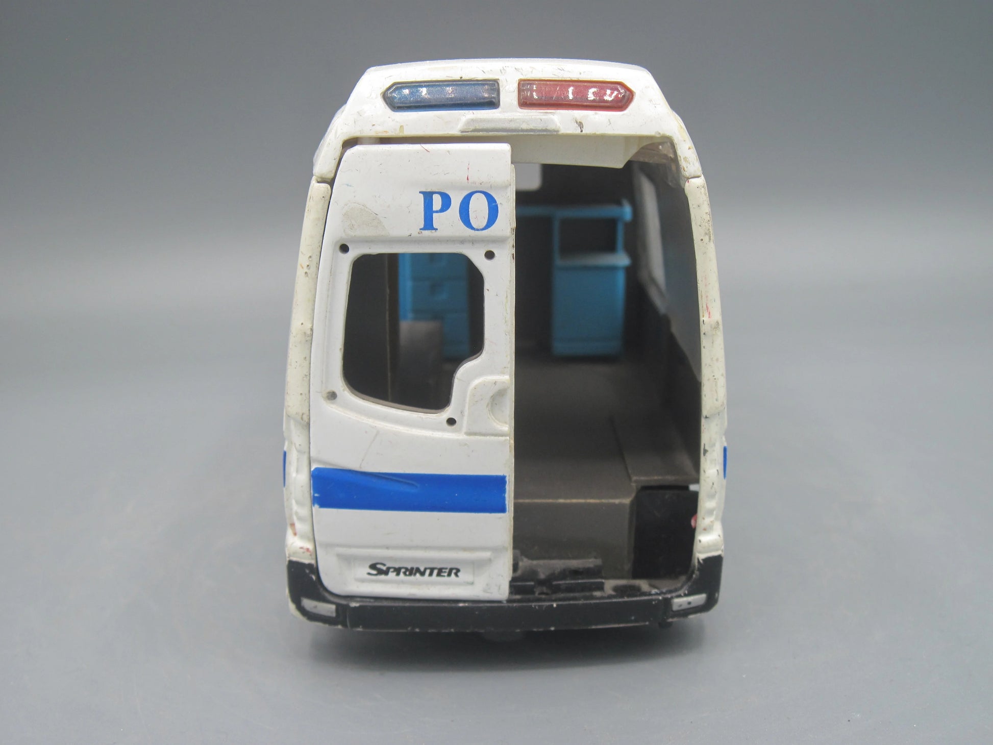 UNI   Mercedes-Benz Sprinter  White