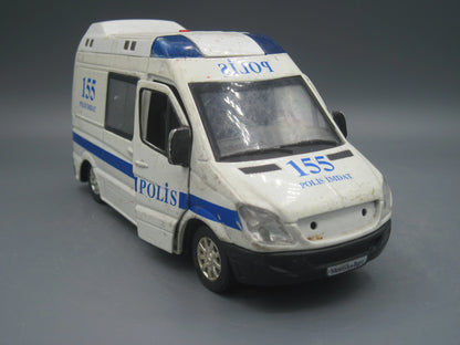 UNI   Mercedes-Benz Sprinter  White