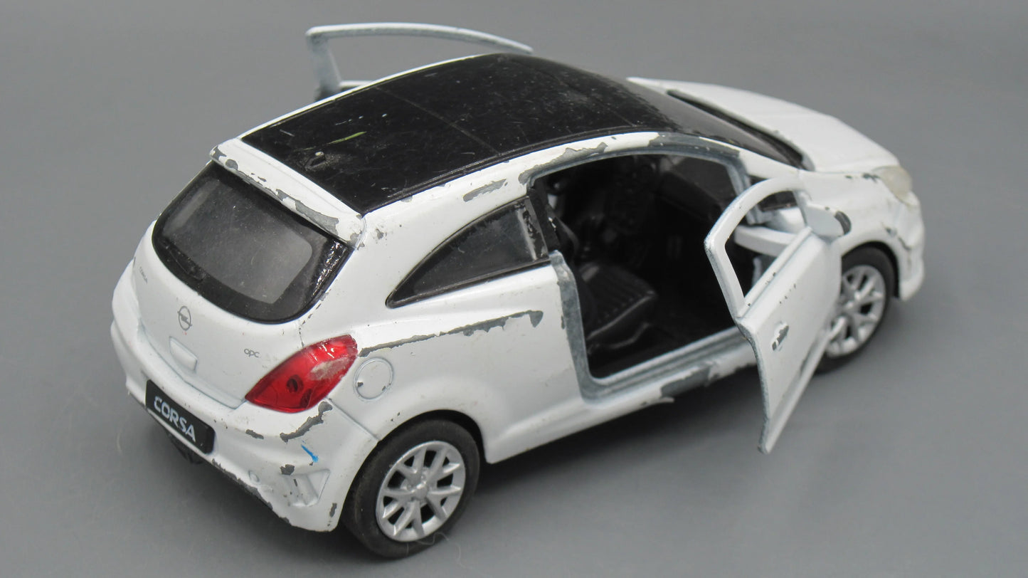 Welly   Opel Corsa OPC  White & Black