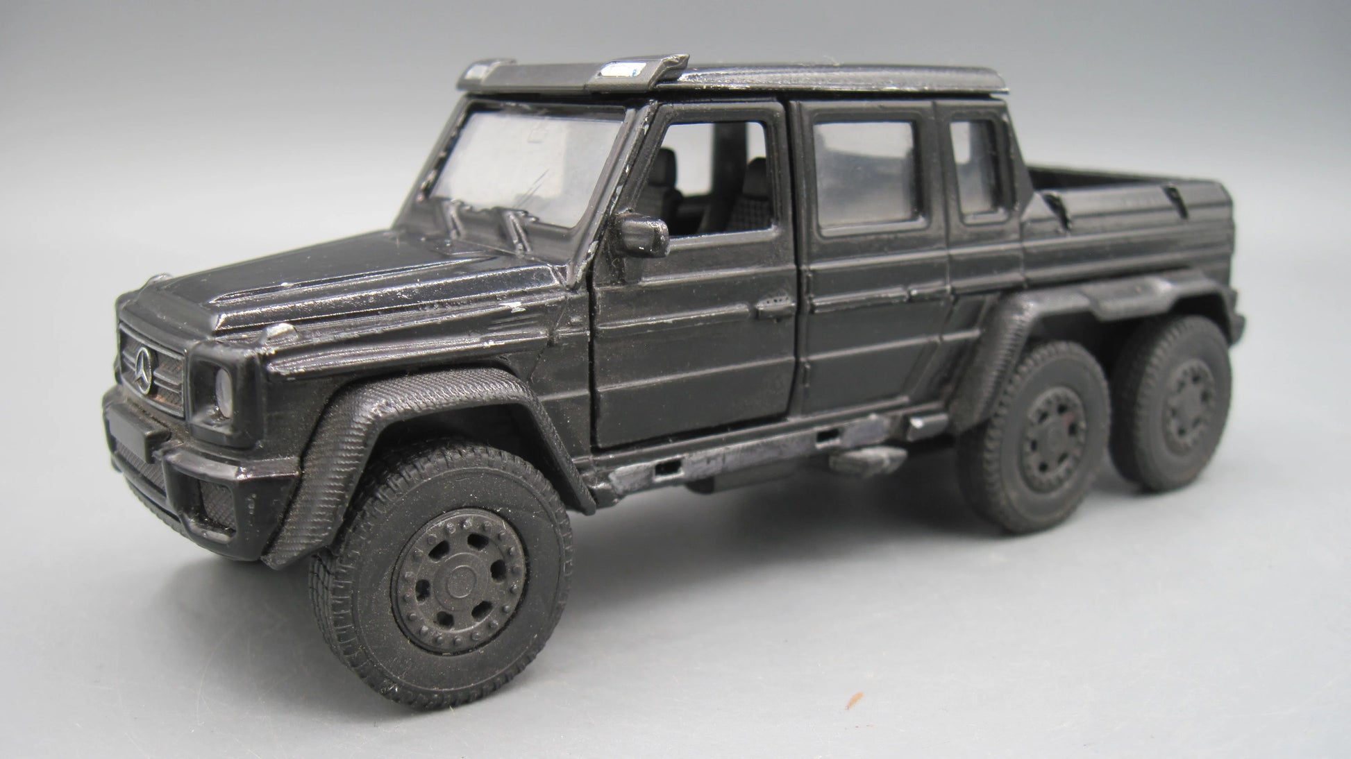 Welly   Mercedes-Benz G63 AMG  Black