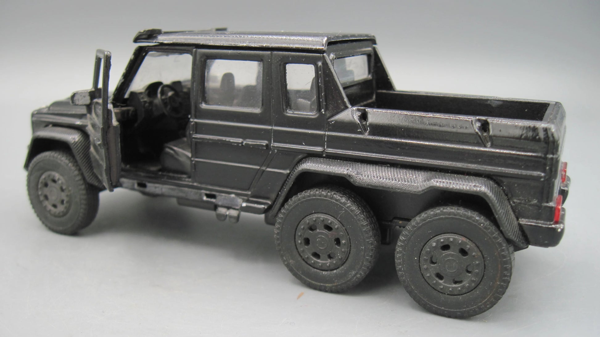 Welly   Mercedes-Benz G63 AMG  Black