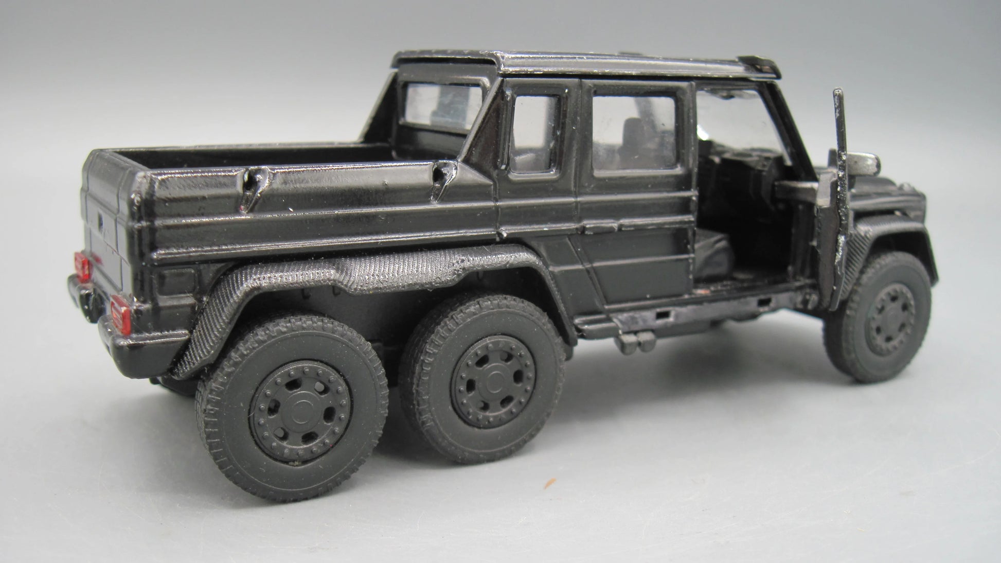 Welly   Mercedes-Benz G63 AMG  Black