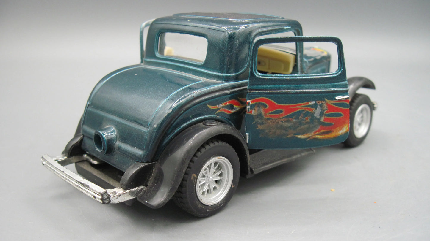 Kinsmart   Ford 3-Window Coupe 1932 Green