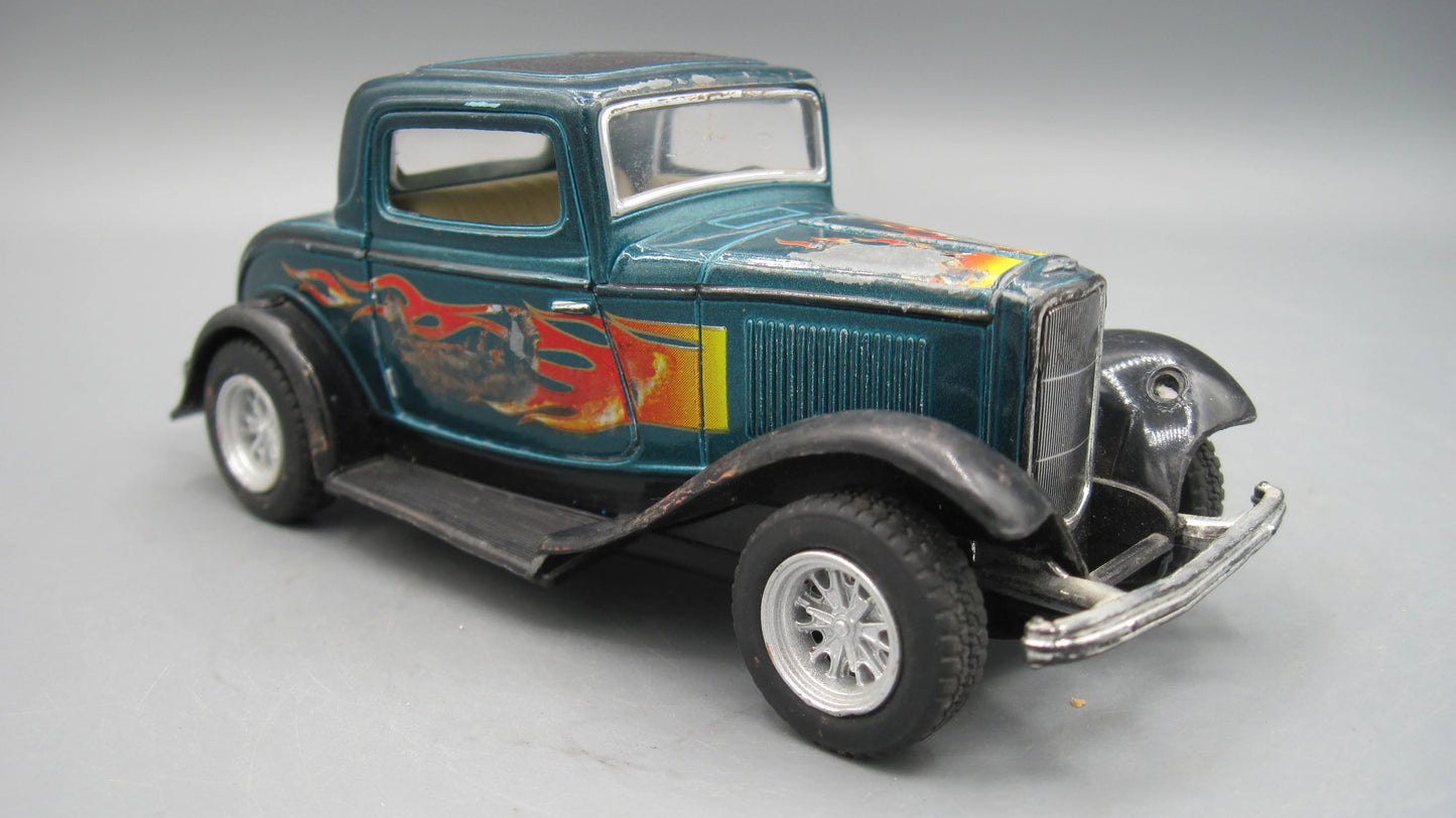 Kinsmart   Ford 3-Window Coupe 1932 Green