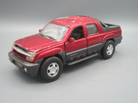 New-Ray   Chevrolet Avalanche 2002 Red