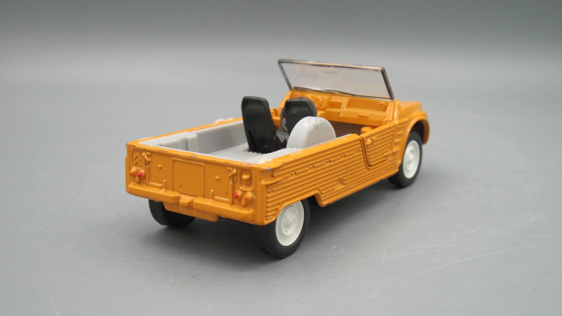 Welly   Citroen Mehari 1968 Orange
