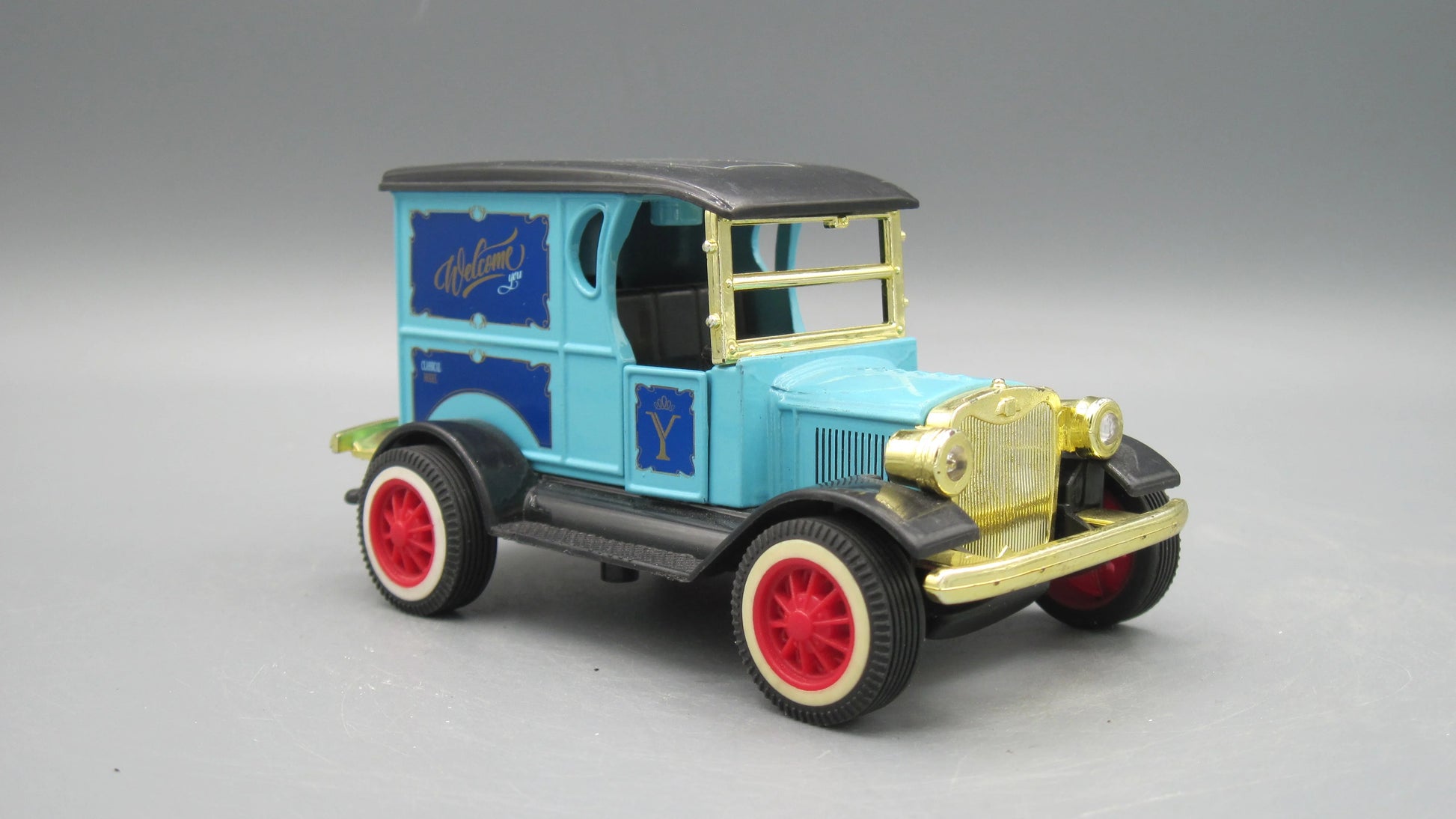 MY66 Vintage Car  Light Blue