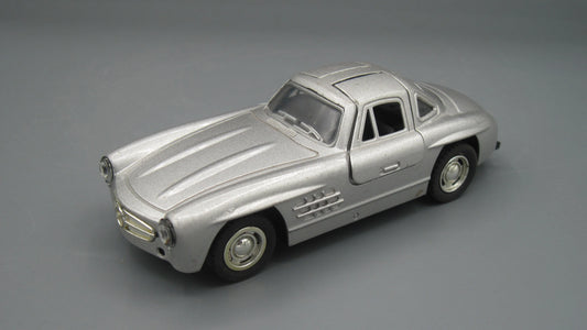 China   Mercedes-Benz 300 SL  Silver 