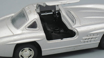 China   Mercedes-Benz 300 SL  Silver 