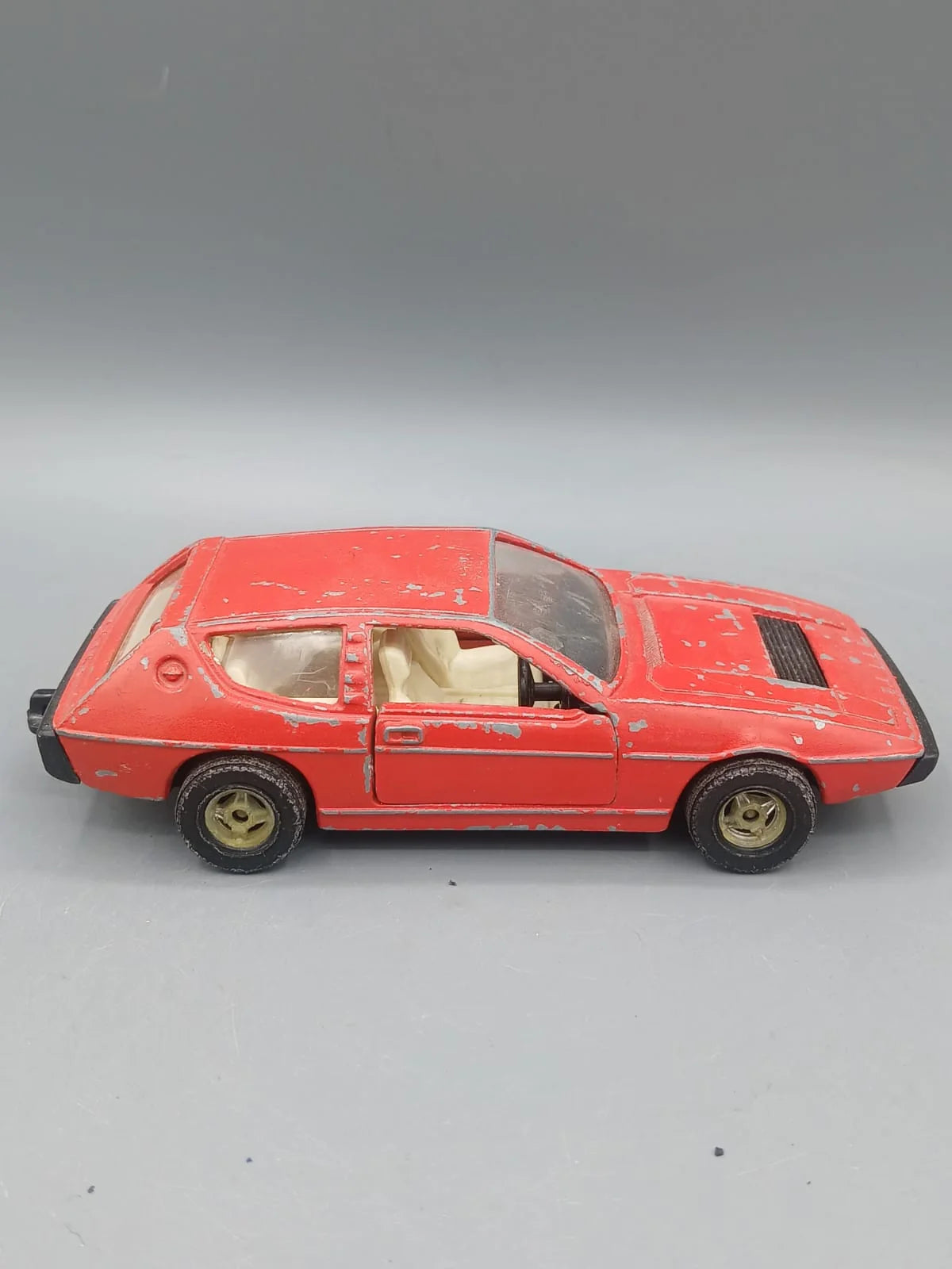 Corgi  Vintage Lotus Elite 1970 Red