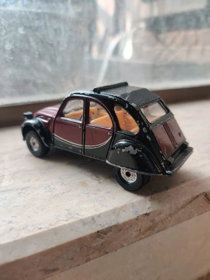 Corgi  Vintage Citroen 2CV Charleston 1981 Black