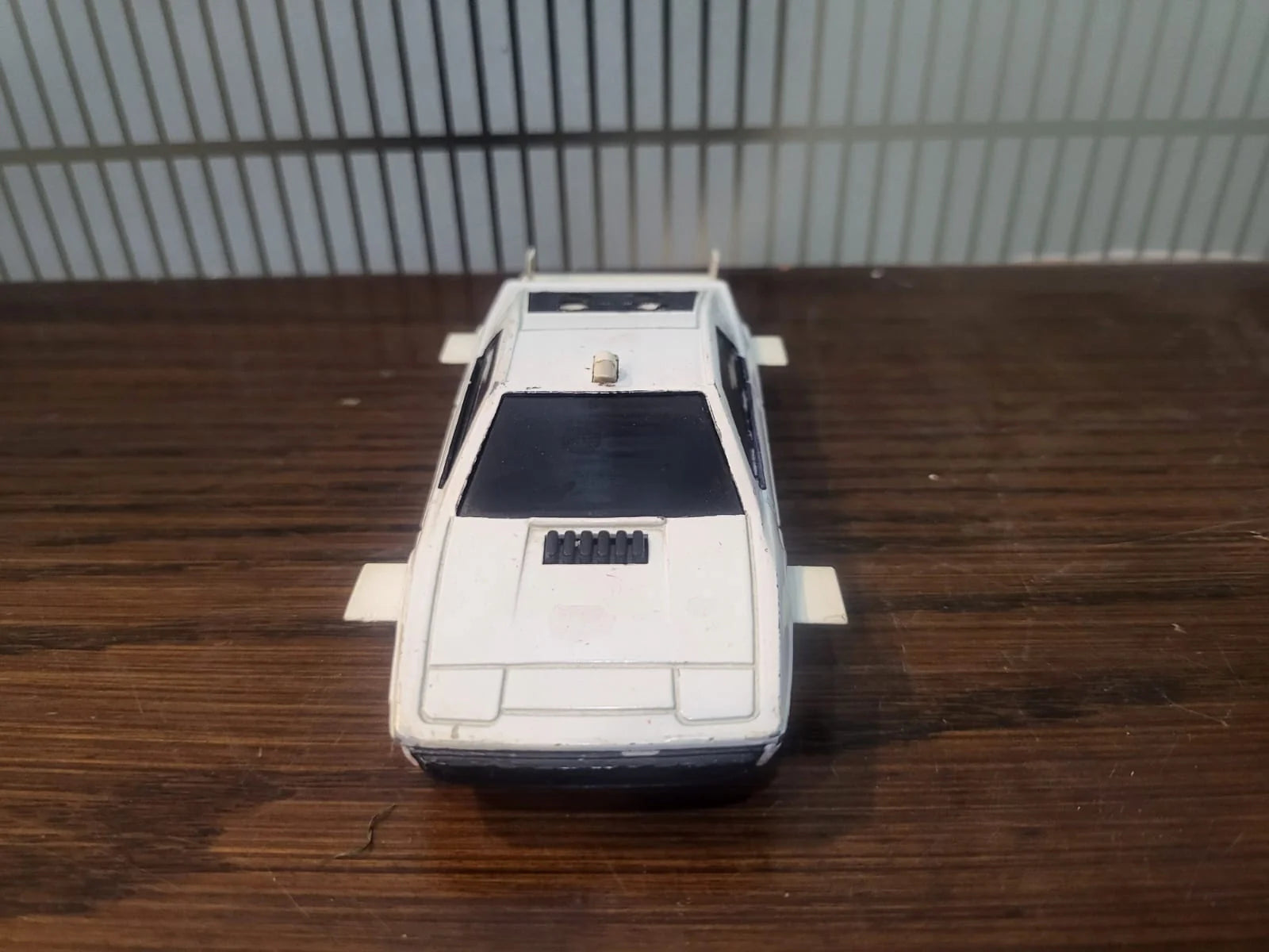 Corgi   Lotus Esprit James Bond 007  White
