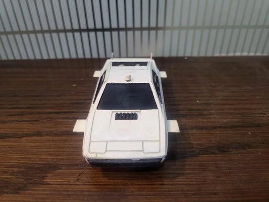 Corgi   Lotus Esprit James Bond 007  White