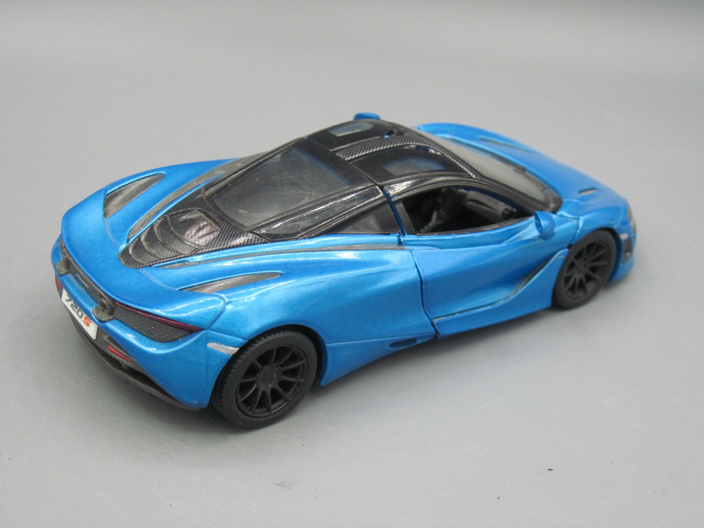 Kinsmart   Mclaren 720S  Blue