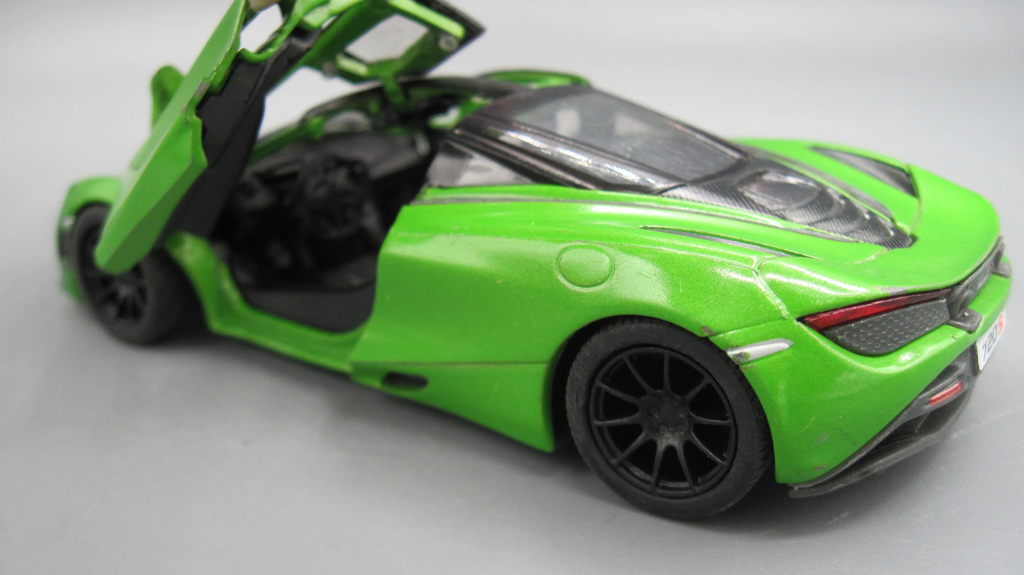 Kinsmart   McLaren 720S  Green