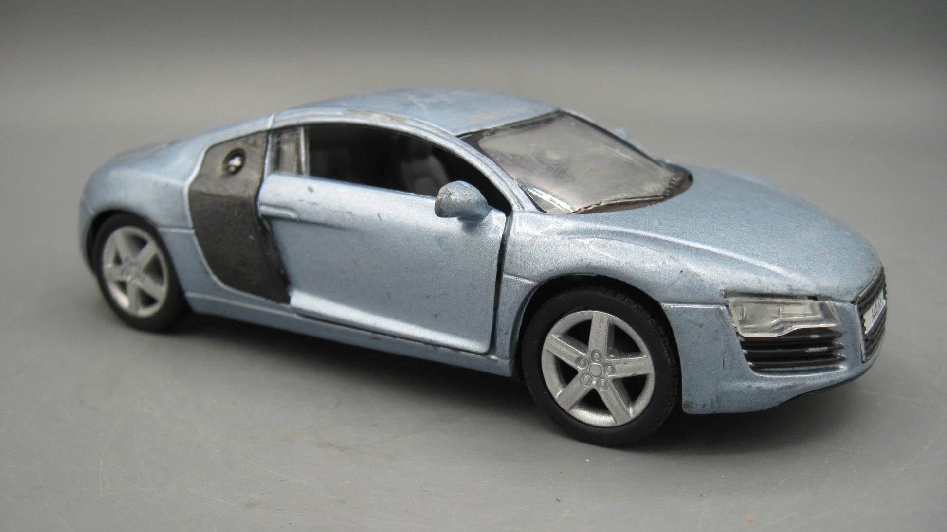 Kinsmart   Audi  R8  Blue