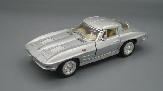 Kinsmart   Corvette Sting Ray 1968 Silver 