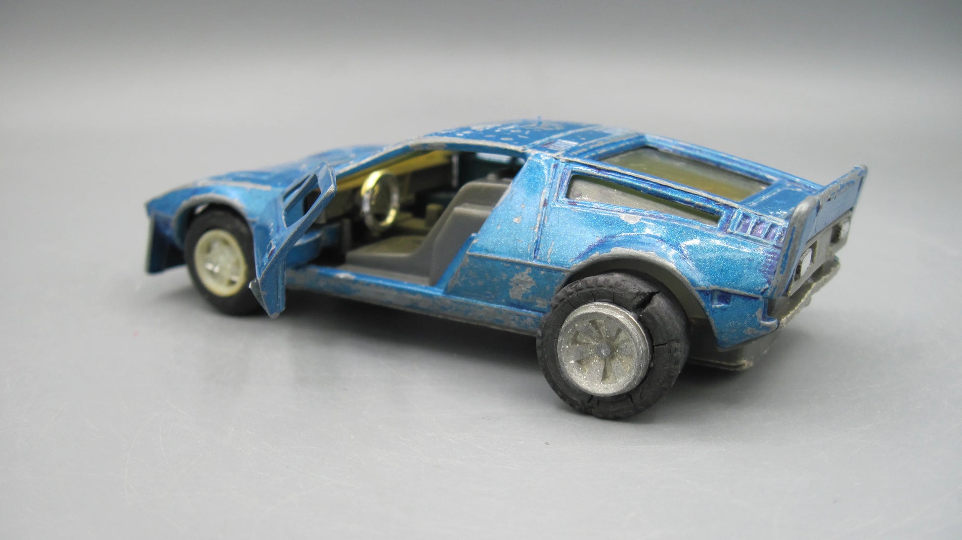 Unbranded   Maserati Bora  Blue
