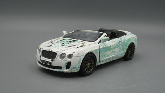 Kinsmart   Bently Continental Supersports Convertible  White