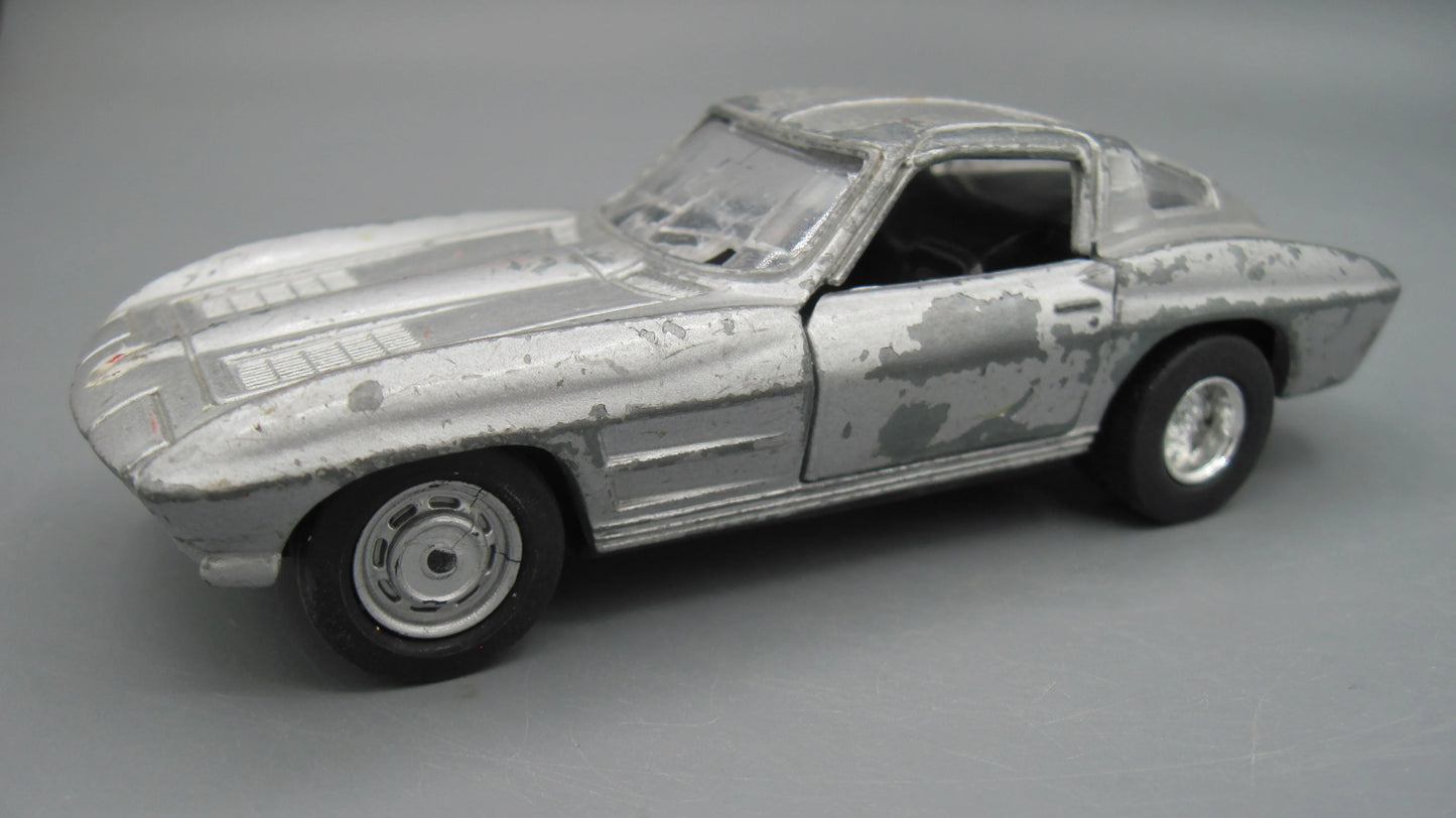 Maisto   Chevrolet Corvette 1963 Silver