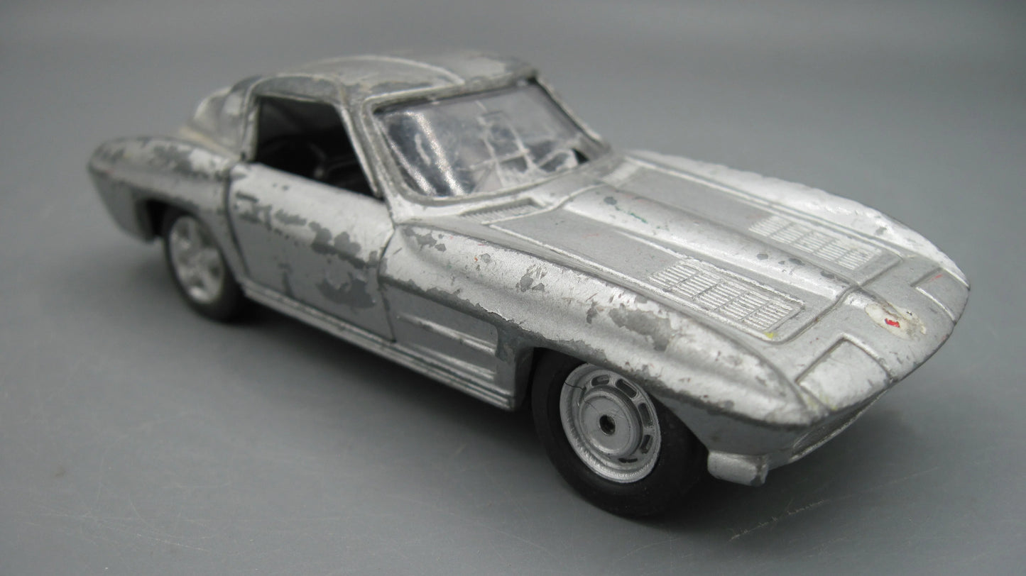 Maisto   Chevrolet Corvette 1963 Silver
